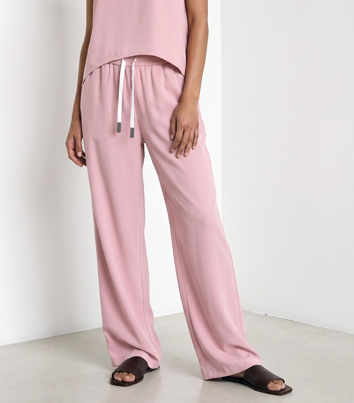Crepe Wide-Leg Drawstring Trouser - Rose
