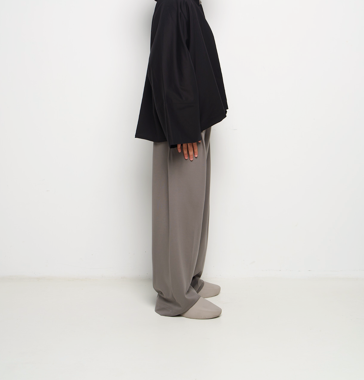 Soft Stretch Straight-leg Trousers